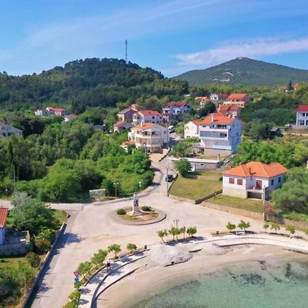Sunshine Place By The Beach Lukoran Exteriér fotografie